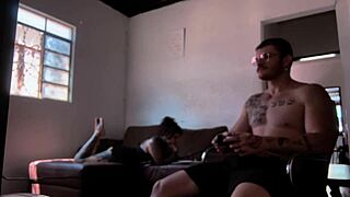 यार, कारमोना को चूसते हुए गेमिंग, शामिल होना चाहते हो?