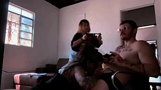 यार, कारमोना को चूसते हुए गेमिंग, शामिल होना चाहते हो?