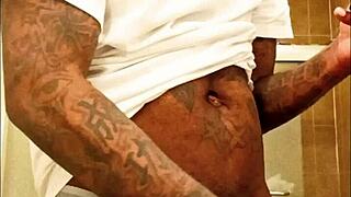 यंग 18+ स्टारब्रेजी हेंटाई देखते हुए थिक लंड से कम करती है