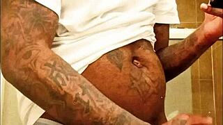 यंग 18+ स्टारब्रेजी हेंटाई देखते हुए थिक लंड से कम करती है