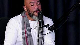 नाथ वोलोवस्की हेंटाई को पसंद करती है, जॉब करते वक्त ड्रिपिंग वेट होती है