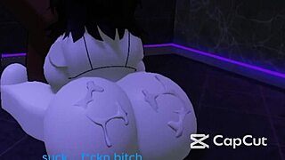 मेरे घर में छुपा इन्ट्रूडर उसे मिलता है जो वह deserves करती है