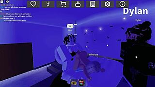 ग्राबो रिकॉर्ड्स फरी को असफकिंग डॉगीस्टाइल ऐनिमेशन में जोर से पाउंड करता है