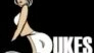 Whoa, thick ebony babe takes huge cock blowjob in apartment 😈