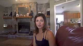 मेरी गर्लफ्रेंड की मॉम के साथ सीक्रेट डील, हेलेना प्राइस