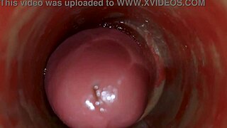 डीप चूत में ह्यूज इजाकुलेशन