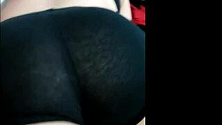 mi hermanastra compartio cama conmigo y le hice un masaje