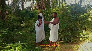 नॉटी बीबीडब्ल्यू स्टेपसिस्टर बिग ब्लैक कॉक के साथ आउटडोर एडवेंचर्स का मजा लेती है