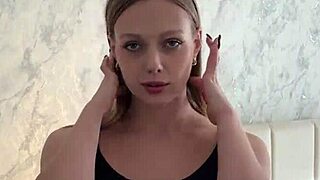 I want to fuck you like the brave courier, open your pussy for me